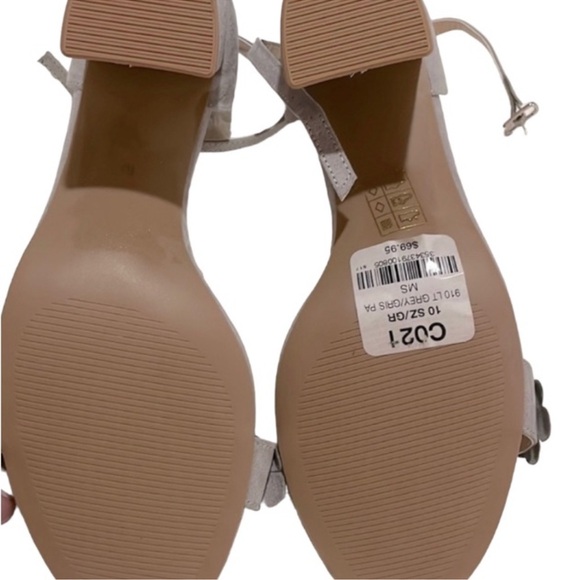 NEW! Le Château suede floral heels - FINAL PRICE❗️ - Picture 5 of 5